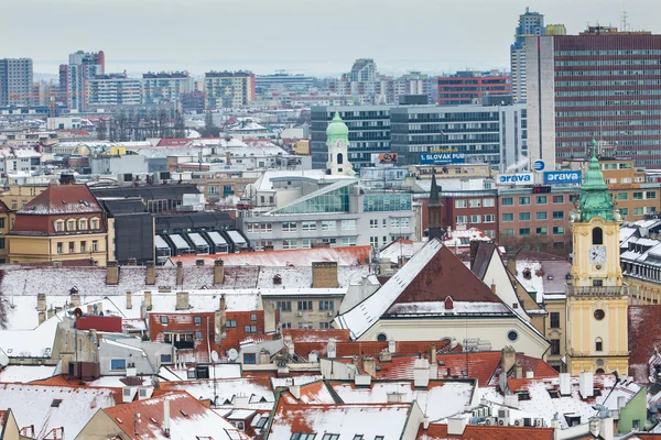 Bratislava, Slovakia - 24. tammikuuta 2016: Näkymä kaupunkiin — kuvapankkivalokuva