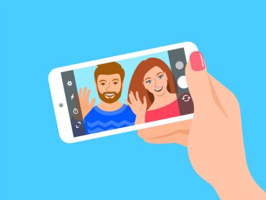 Modern selfie konsepti. Düz vektör çizimi. Genç çift selfie için poz veriyor ve ellerinde akıllı telefon tutuyorlar. Kadın ve erkek, sosyal medya için cep telefonu kamerasıyla kendi fotoğraflarını çekiyorlar.