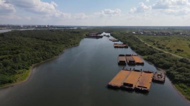 Sibirya 'da mavnalı olan kanal