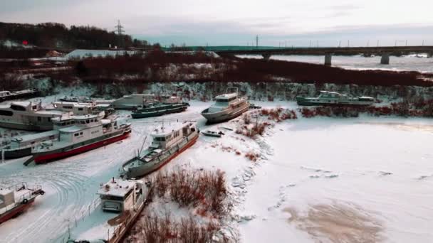 Los Barcos Duermen Durante Invierno — Vídeo de stock