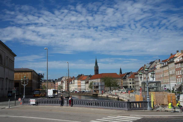 Waterkant Kanaal Straat Kopenhagen Denemarken Zonnige Dag Oude Gevels Van — Stockfoto
