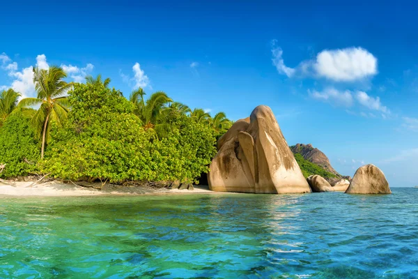 Anse source d'argent beach on la digue island in seychelles — Stock Photo, Image