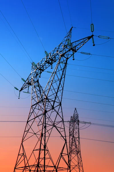 Pylons de alta tensão — Fotografia de Stock