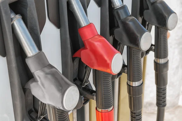 Röd bensinpump — Stockfoto
