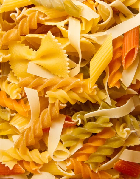 Diversi tipi di pasta cruda — Foto Stock