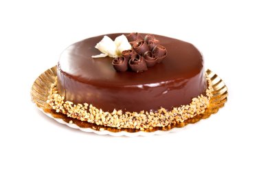 ezilmiş fındık ile çikolatalı kek