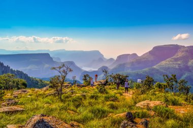 Güzel Blyde nehri kanyonu Sabie Graskop Mpumalanga 'da üç rondavel yakınında.