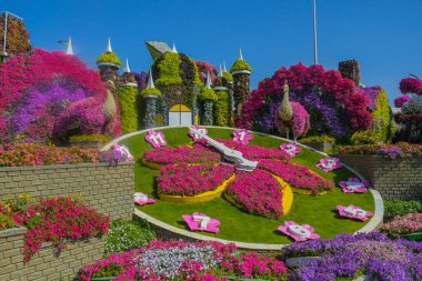 Mucize Bahçesi dünyanın en büyük doğal çiçek bahçesidir.