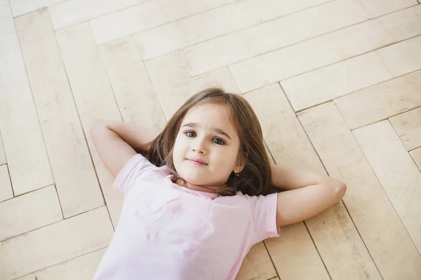Girl Lying Floor Emotions Blonde Hair Joy Waiting Game — Stock Photo, Image
