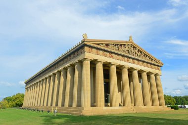 Parthenon, Atina 'da 1897 yılında ABD' nin Tennessee eyaletinin Nashville kentindeki Centennial Park 'ta inşa edilen Parthenon' un tam ölçekli bir kopyası..