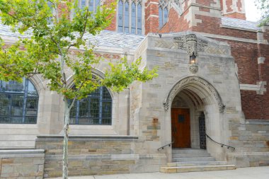 Yale Üniversitesi, New Haven, Connecticut, CT, ABD Hukuk Fakültesi 'ne giriş kapısı.