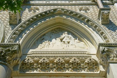 Connecticut Eyalet Meclisi, Hartford, Connecticut, ABD. Bu bina Richard Upjohn tarafından 1872 'de Viktorya Dönemi Gotik Uyanış tarzıyla tasarlandı..