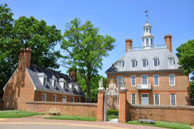 Governors Palace of British Colony in Williamsburg Historic District in Williamsburg, Virginia VA, USA. clipart