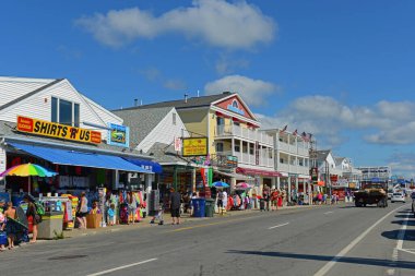 Ocean Boulevard ve I caddelerinin köşesindeki tarihi liman binaları Hampton, New Hampshire, ABD.