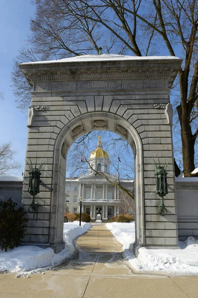 ニューハンプシャー州冬のステートハウス コンコード ニューハンプシャー州 アメリカ ニューハンプシャー州議会議事堂は国内最古の議事堂であり 1816年 1819年に建てられた — ストック写真