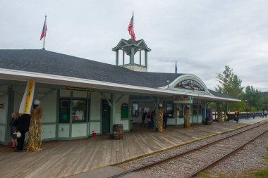 Winnipesaukee Manzaralı Weirs Sahil İstasyonu, Laconia, New Hampshire, ABD. Bu istasyon aynı zamanda MS Mount Washington Cruises 'un ana limanıdır..