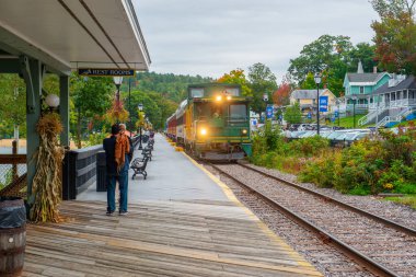 Winnipesaukee Manzaralı Demiryolu Vagonu Weirs Beach İstasyonu, Laconia, New Hampshire, NH, ABD.