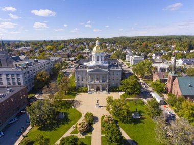 New Hampshire State House hava görüntüsü, Concord, New Hampshire NH, ABD. New Hampshire Eyalet Binası 1816 - 1819 yılları arasında inşa edilen en eski devlet binasıdır..