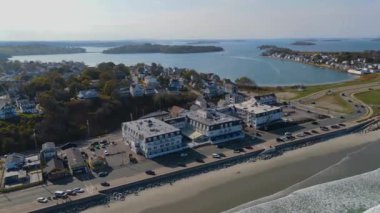 Nantasket Plajı, Weir Nehri ve Hingham Körfezi Aeral Manzaralı Hull, Massachusetts MA, ABD 'de sonbahar yeşillikleri. 