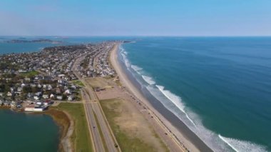 Nantasket Plajı, Weir Nehri ve Hingham Körfezi Aeral Manzaralı Hull, Massachusetts MA, ABD 'de sonbahar yeşillikleri. 