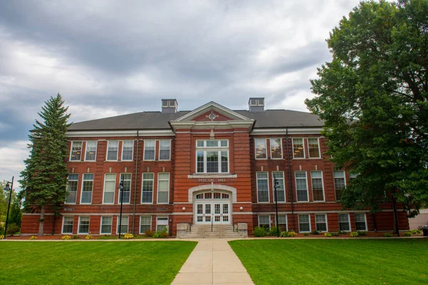 Fitchburg State University Percival Hall Sur Campus Quadrangle Fitchburg Massachusetts — Photo