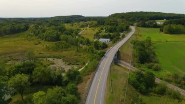 Madbury şehir merkezinin Knox Marsh Yolu 'ndaki hava manzarası ve ABD' nin New Hampshire NH kentindeki sonbahar yeşillikleri.. 