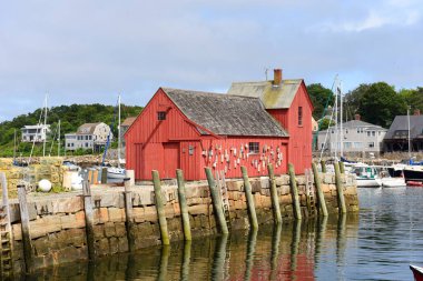 Motif 1, ABD 'nin Massachusetts eyaletinin Rockport şehrinde 1840 yılında inşa edilmiş bir balıkçı kulübesi. Bu bina, New England deniz yaşamının en ünlü sembolüdür..