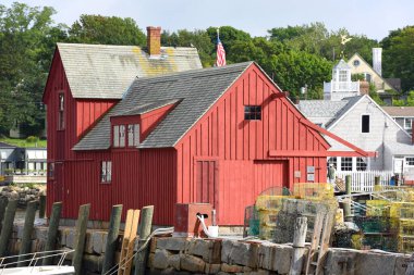 Motif 1, ABD 'nin Massachusetts eyaletinin Rockport şehrinde 1840 yılında inşa edilmiş bir balıkçı kulübesi. Bu bina, New England deniz yaşamının en ünlü sembolüdür..