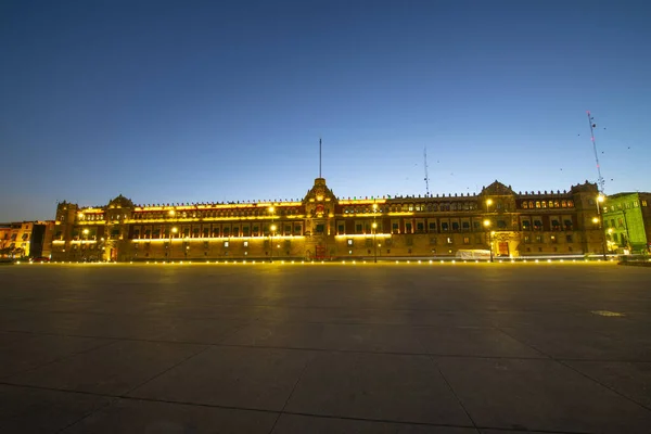 Plaza Constitución Zócalo Palacio Nacional Amanecer Ciudad México Cdmx México —  Fotos de Stock