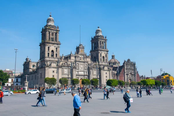 Mexico City CDMX, Meksika 'nın tarihi merkezindeki Metropolitan Katedrali. Mexico City 'nin tarihi merkezi UNESCO Dünya Mirasları Alanıdır..