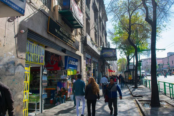 Исторические Здания Eje Central Lazaro Cardenas Между Avenida Septiembre Avenida — стоковое фото