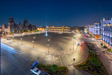 Zocalo Anayasa Meydanı ve Metropolitan Katedrali hava manzarası gün batımında, Mexico City CDMX, Meksika. Mexico City 'nin tarihi merkezi 1987 yılından bu yana UNESCO Dünya Mirasları Alanıdır..