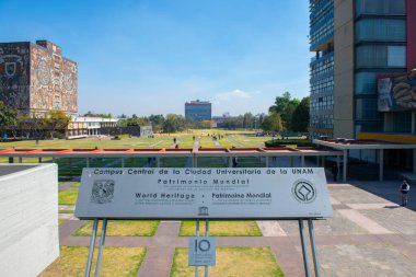 Mexico City CDMX, Meksika 'daki National Autonomous University of Mexico UNAM' da Merkez Kütüphane Biblioteca. UNAM kampüsü UNESCO Dünya Mirasları Alanıdır..