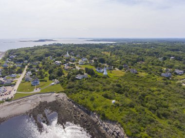 Cape Elizabeth Lights 'ın havadan görünüşü, nam-ı diğer Two Lights, Casco Körfezi' nin güney ucunda, Maine ME, ABD 'deki Cape Elizabeth kasabasında.. 