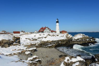 Portland Baş Feneri ve kışın bakıcıların evi, Cape Elizabeth, Maine ME, ABD.