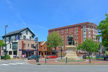 Portland, Maine, ABD 'deki Longfellow Meydanı' ndaki Tarihi Binalar.