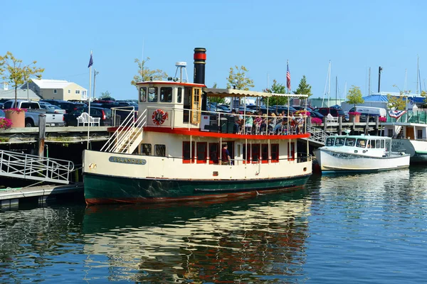 Antikes Kreuzfahrtschiff Islander Legt August 2014 Old Port Der Innenstadt — Stockfoto