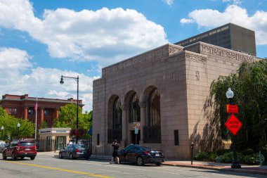 Doğu Cambridge Tasarruf Bankası, 292 Cambridge Caddesi, Doğu Cambridge, Massachusetts MA, ABD. 