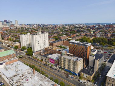 Boston Huntington Bulvarı hava manzarası. Huntington Tiyatro Şirketi dahil. Back Bay, Boston, Massachusetts MA, ABD 'deki 264 Huntington Caddesi.. 