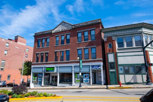 Woonsocket şehir merkezindeki Ana Cadde Tarihi Bölgesi Tarihi Birlik Binası, Rhode Island RI, ABD.