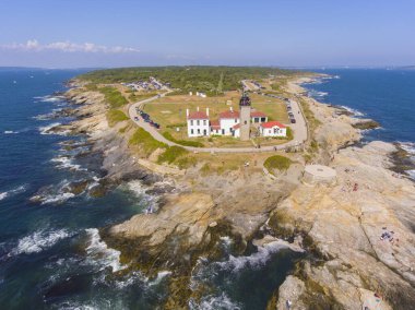 Kunduz Kuyruklu Deniz Feneri yaz mevsiminde Jamestown, Rhode Island RI, ABD. Bu deniz feneri, 1856 'da inşa edilmiş, Conanicut Adası' ndaki Narragansett Körfezi girişinde..