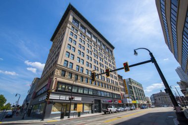 507 Main Caddesi 'ndeki Park Plaza Binası Worcester, Massachusetts MA şehir merkezindeki belediye binasının yanında.. 