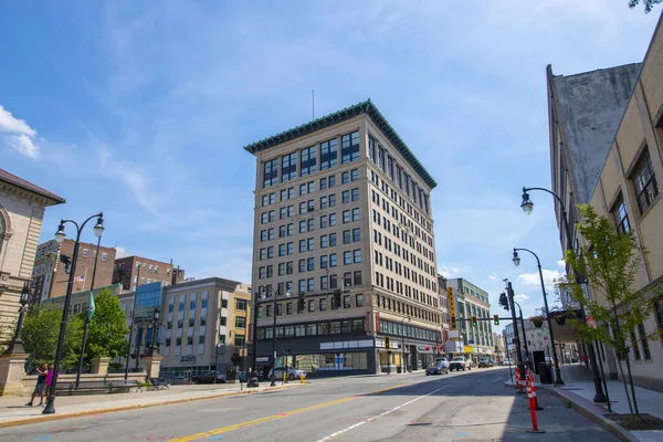 Park Plaza Building Der 507 Main Street Neben Dem Rathaus — Stockfoto