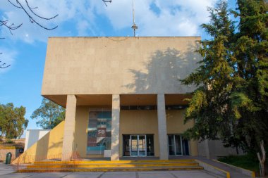 Meksika, San Juan Teotihuacan şehrindeki Teotihuacan 'ın ana girişi. Teotihuacan, 1987 'den beri UNESCO' nun Dünya Mirası Bölgesi 'nde yer alıyor.. 