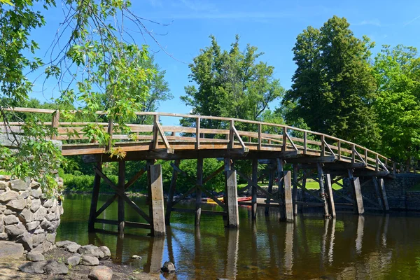 Old North Bridge Und Memorial Obelisk Minute Man National Historical — Stockfoto