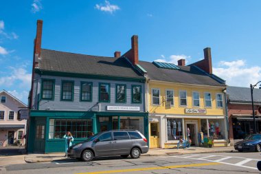 Concord Tarih Merkezi, Massachusetts MA, ABD 'deki Ana Cadde' deki Tarihi Binalar.