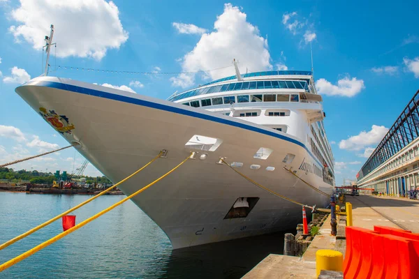 Cruceros Renacentistas Insignia Propiedad Oceania Cruceros Atracados Boston Cruise Port — Foto de Stock