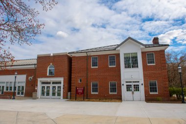 Middlesex Community College Campus Center Bedford Campus 591 Springs Road, Bedford, Massachusetts MA, ABD.  