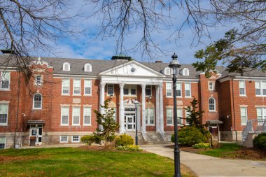 Middlesex Community College North Academic Hall Bedford Campus 591 Springs Road 'da Bedford, Massachusetts MA, ABD. 