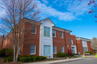 Middlesex Community College Campus Center Bedford Campus 591 Springs Road, Bedford, Massachusetts MA, ABD.  